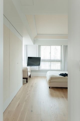 现代优雅三室一厅欣赏卧室过道