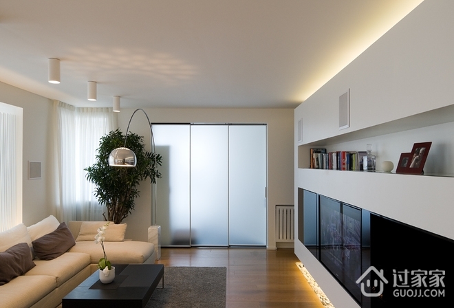 现代白色110公寓欣赏客厅设计