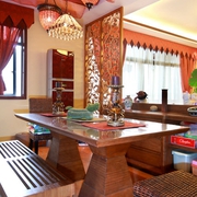 绚丽色彩东南亚住宅欣赏餐厅设计