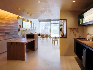 日式原木复式楼欣赏餐厅