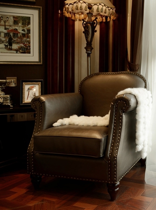 典雅客厅单人沙发装饰图