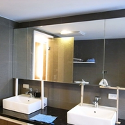 温馨米黄新古典三居室欣赏洗手间