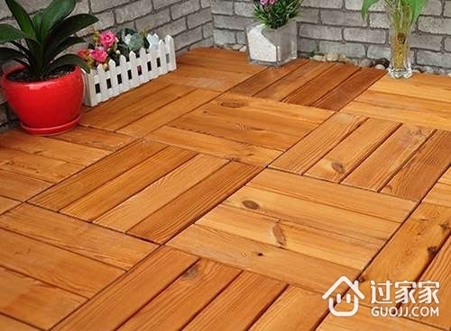 碳化实木地板清洁保养技巧