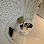 白色现代风住宅案例欣赏客厅摆件