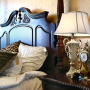 欧式别墅装饰效果图卧室床头设计