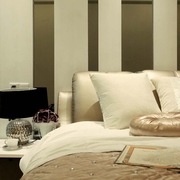 现代风格住宅卧室床头