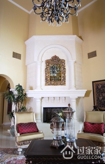 美式风格别墅装饰图家庭厅壁炉