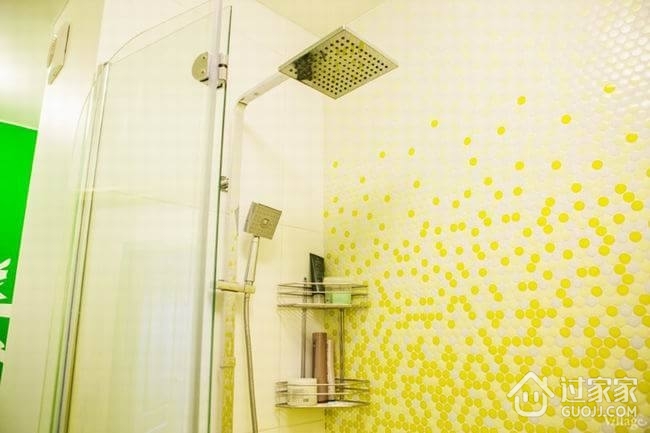 色彩斑斓简约时尚公寓欣赏淋浴间