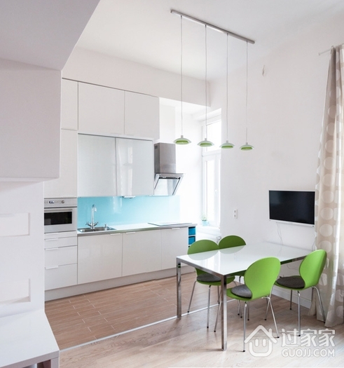 32平简洁单身公寓欣赏餐厅设计