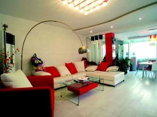 77平方米三室两厅绿色生活装修 红绿白多彩家居搭配统一而和谐