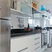 白色现代一居室欣赏厨房