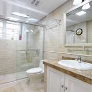 120平美式四居室欣赏卫生间设计