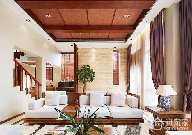 东南亚木色别墅欣赏客厅设计