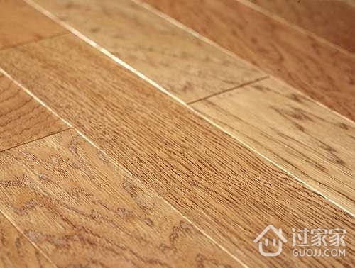 多层实木地板的清洁保养攻略
