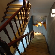 现代简约别墅设计旋转楼梯