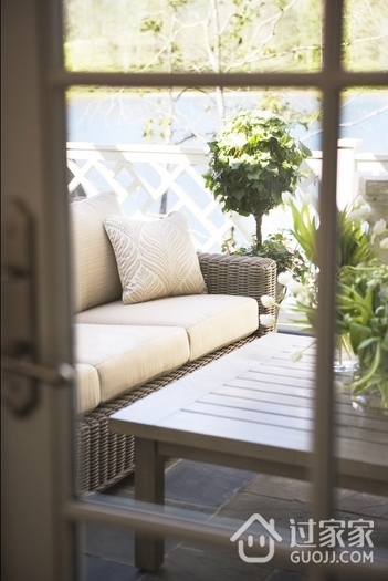 美式风格别墅图阳台沙发