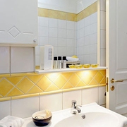白色北欧两居住宅欣赏洗手间设计