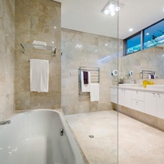 现代风格住宅效果赏析淋浴间