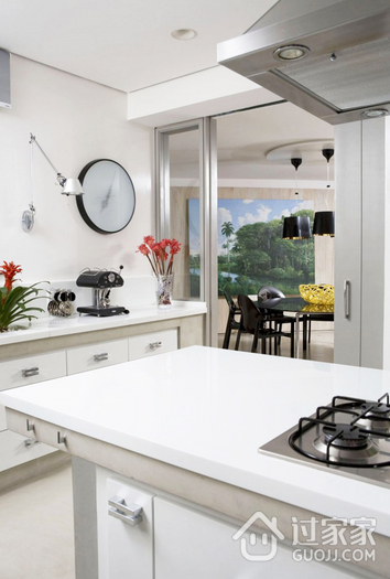 白色简约两居室设计欣赏厨房