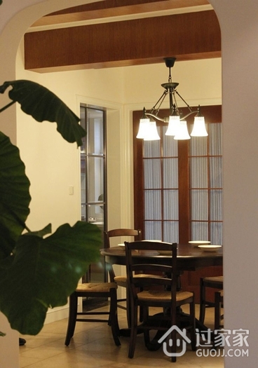 美式温馨三居室案例欣赏餐厅设计