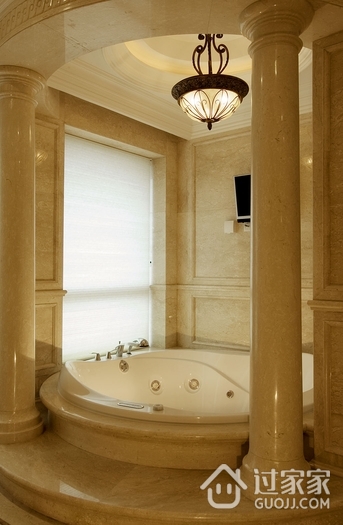 欧式风复式别墅效果浴缸