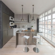 白色现代阁楼设计欣赏厨房
