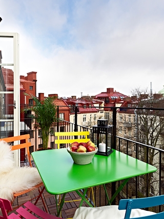 62平整洁北欧公寓欣赏阳台设计