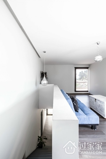 白色现代优雅住宅欣赏卧室