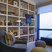 现代白色质感公寓欣赏书房