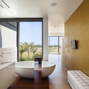 现代豪华别墅设计浴缸