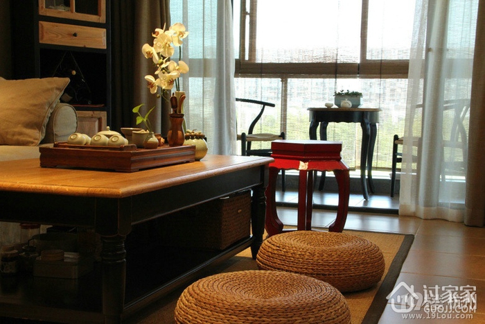 暖色简约风格住宅欣赏客厅设计