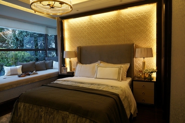 新古典低调样板间欣赏卧室飘窗设计