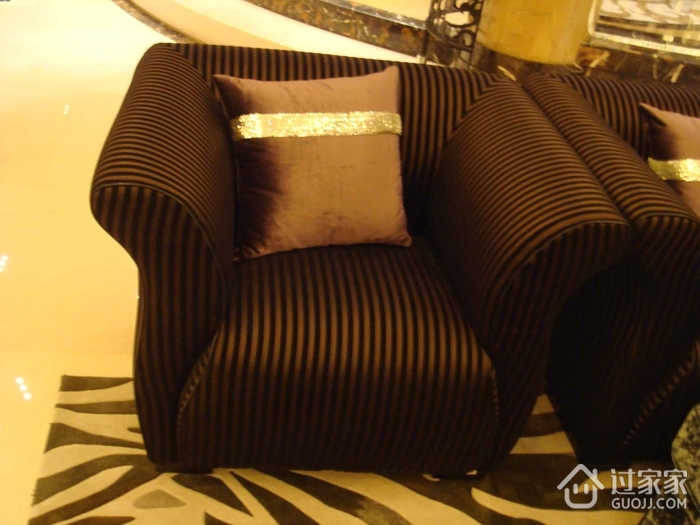 新古典风格装饰单人沙发