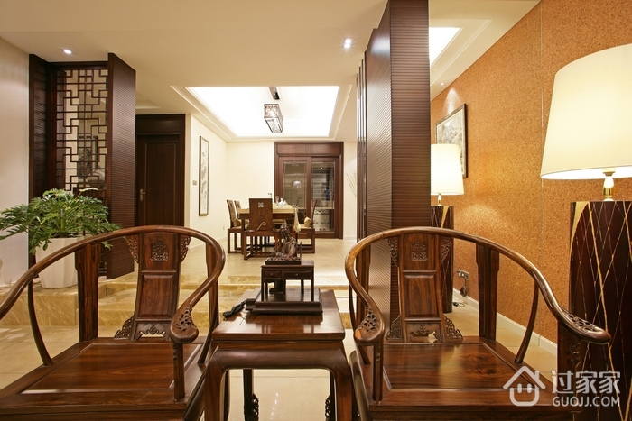 中式风格客厅椅子装饰图