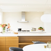 120平米优雅极简公寓欣赏厨房设计