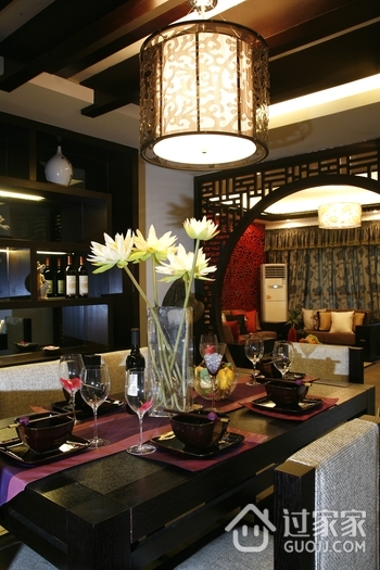 豪华中式餐桌