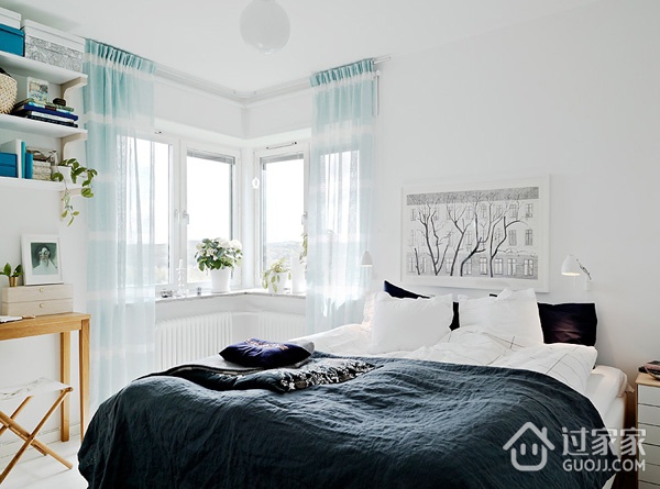 白色北欧两居室案例欣赏卧室窗户