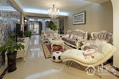 108平奢华欧式住宅欣赏客厅设计