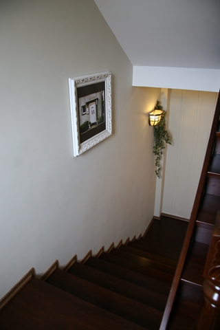 田园别墅设计楼梯间背景墙