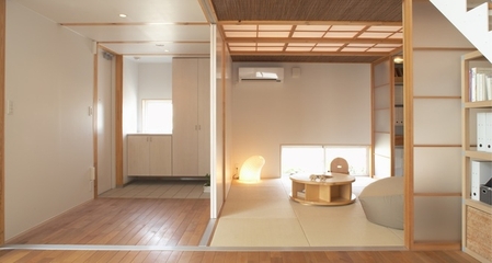 木色简约复式设计欣赏卧室过道