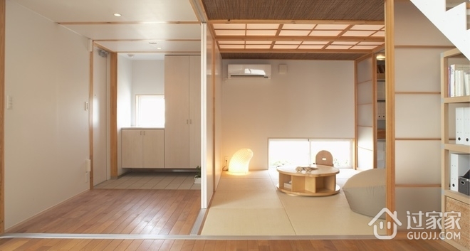 木色简约复式设计欣赏卧室过道