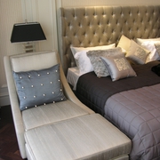 欧式风格复式楼卧室单人沙发