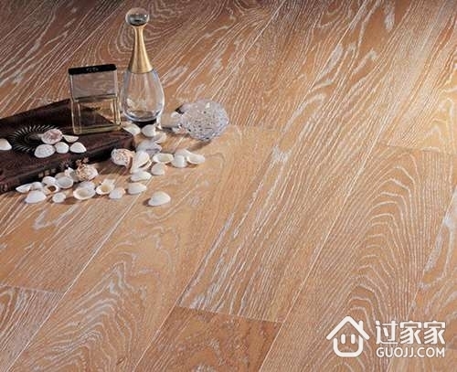 三层实木复合地板保养方法