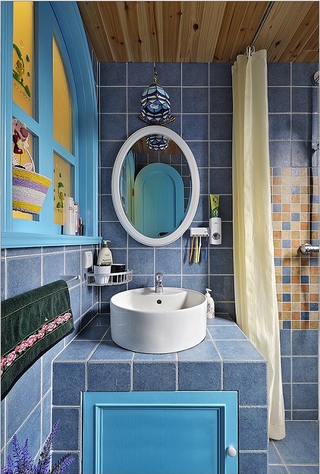 77平蓝色地中海住宅欣赏洗手间