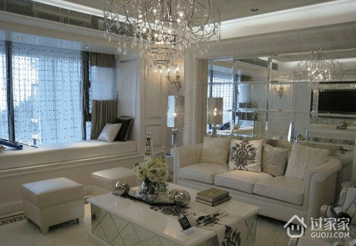白色简欧样板房欣赏客厅设计
