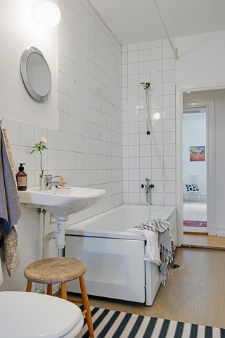 90平北欧三居室欣赏卫生间设计