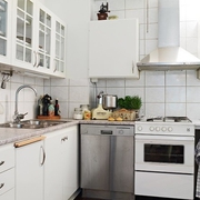 白色简约舒适两居住宅欣赏厨房