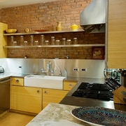 美式温馨设计三居室欣赏厨房陈设