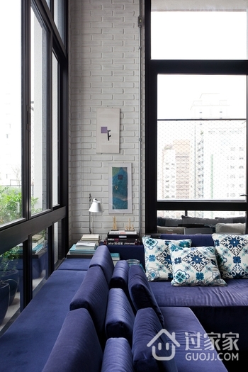 白色现代流行公寓欣赏客厅局部设计