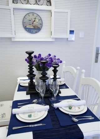 白色浪漫地中海住宅欣赏餐厅餐桌